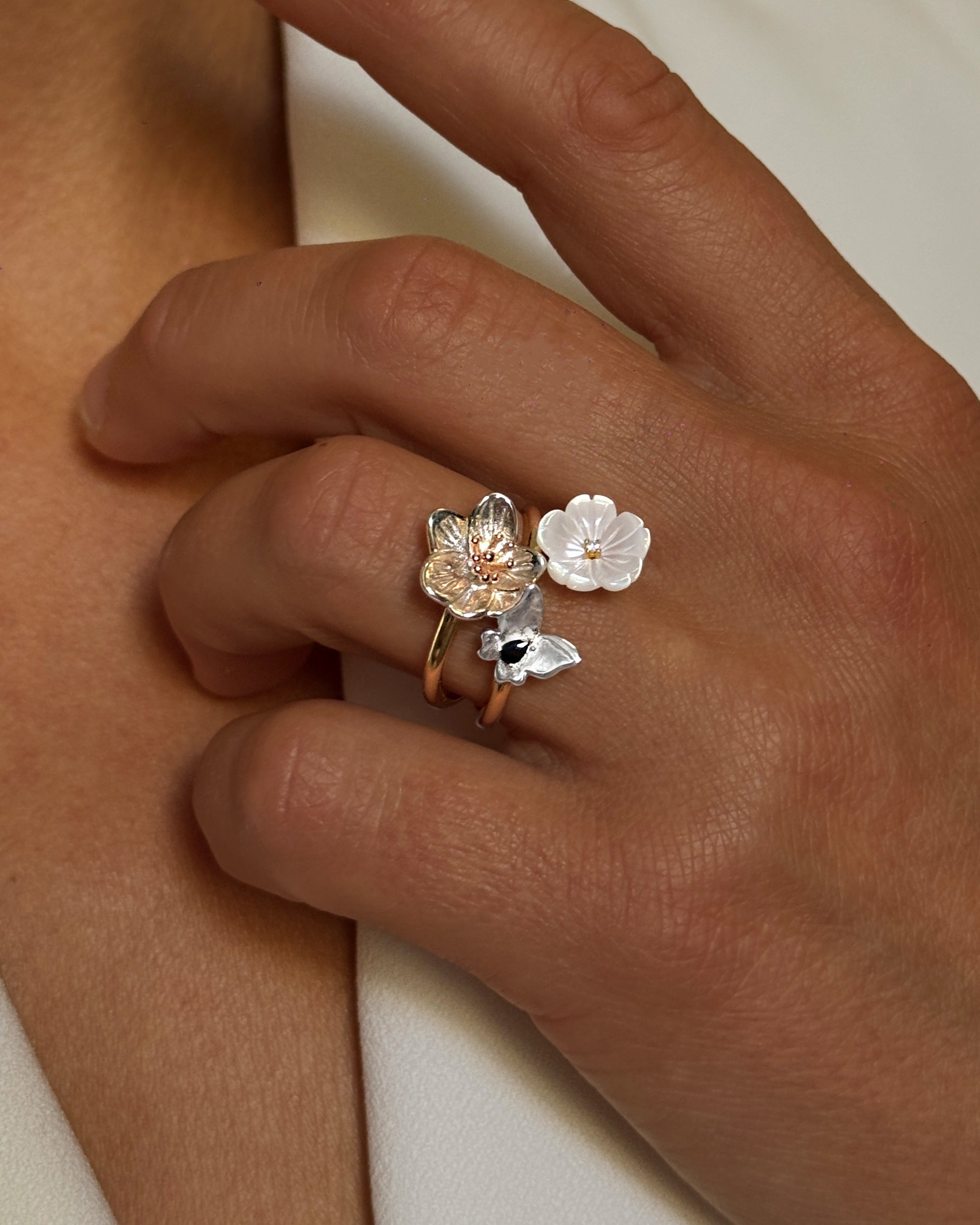 Bague en Argent 925 doré Or rose et jaune 18k assemblée de nacre et d'oxyde de zirconium