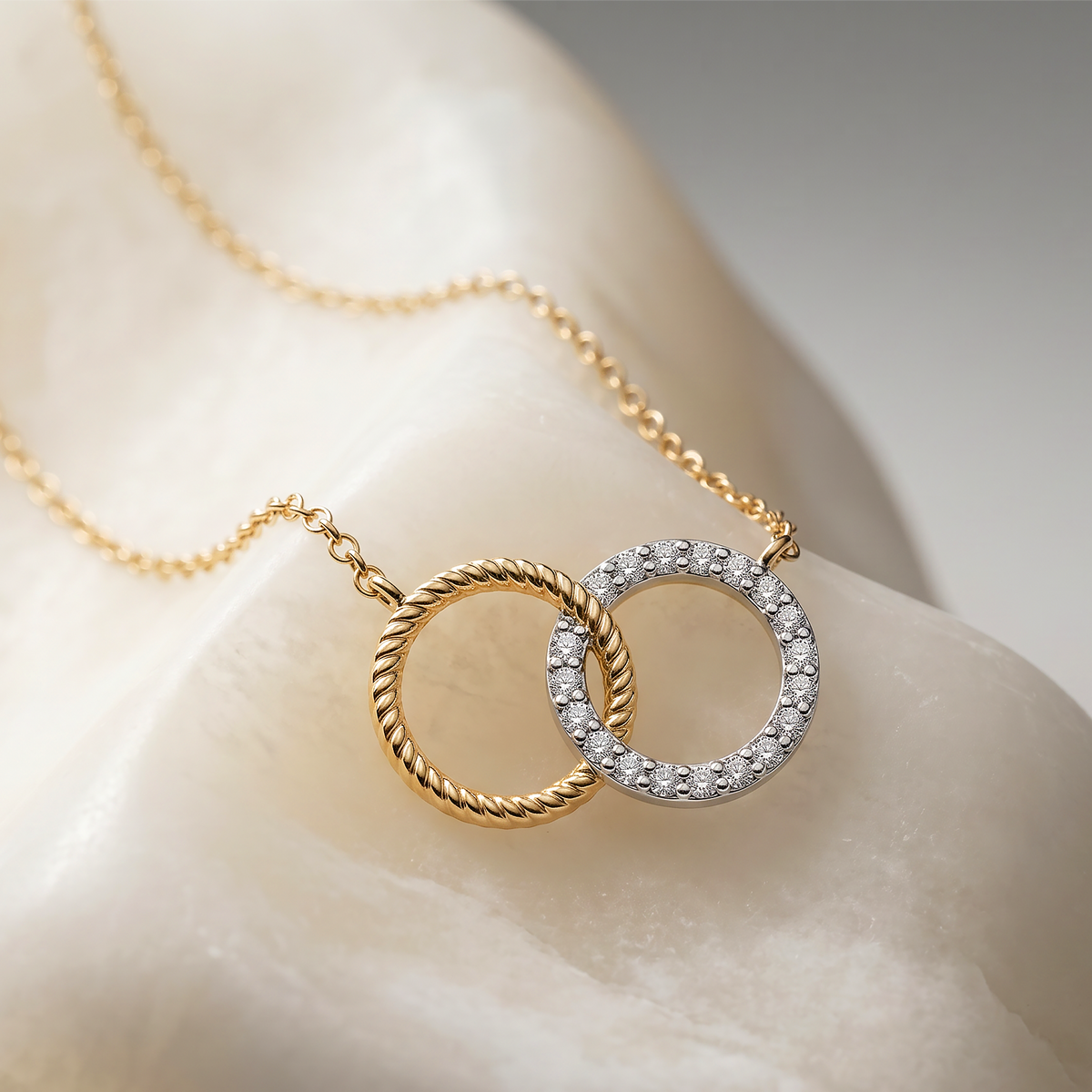 Collier Manhattan