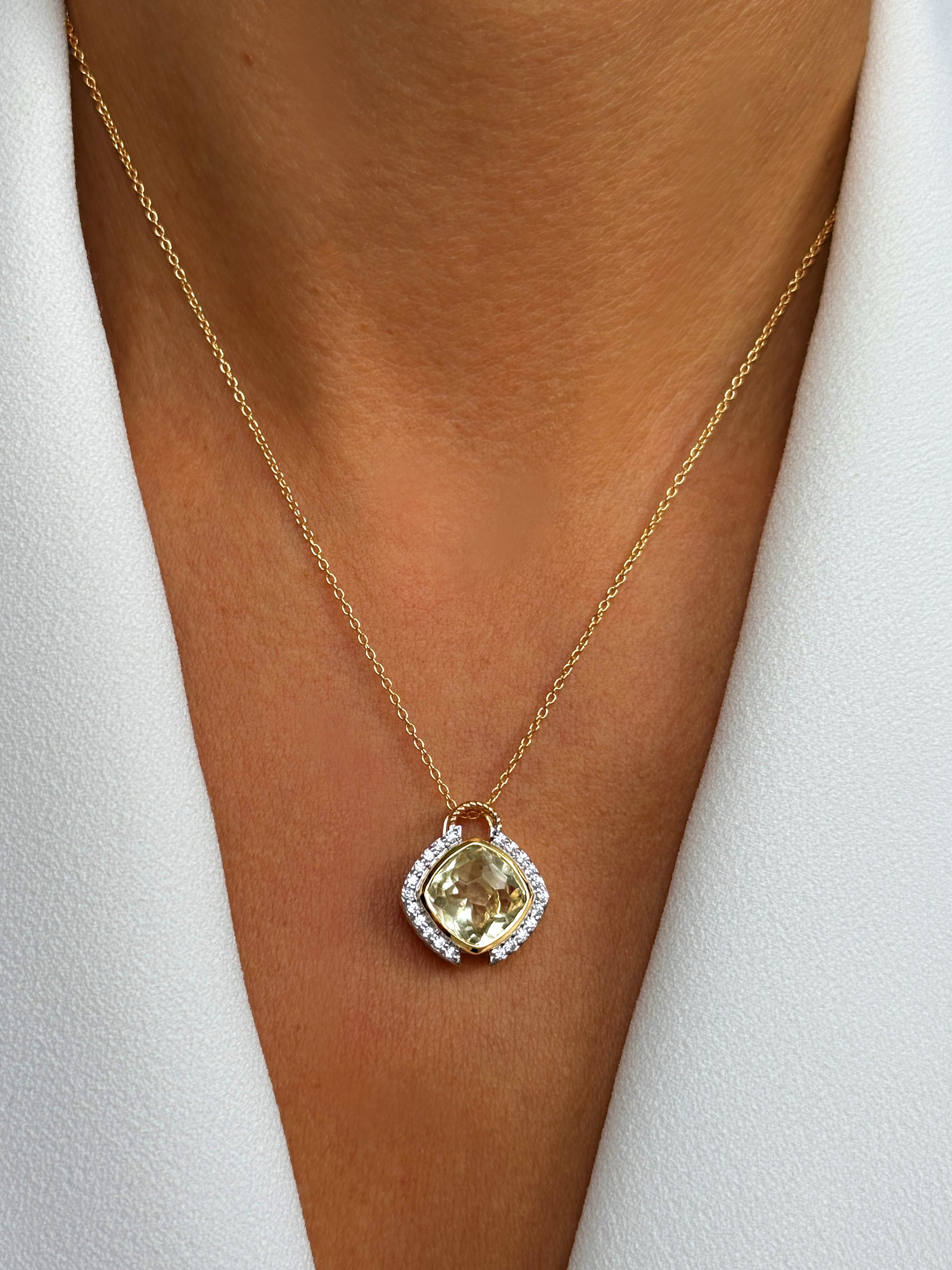Collier Manhattan