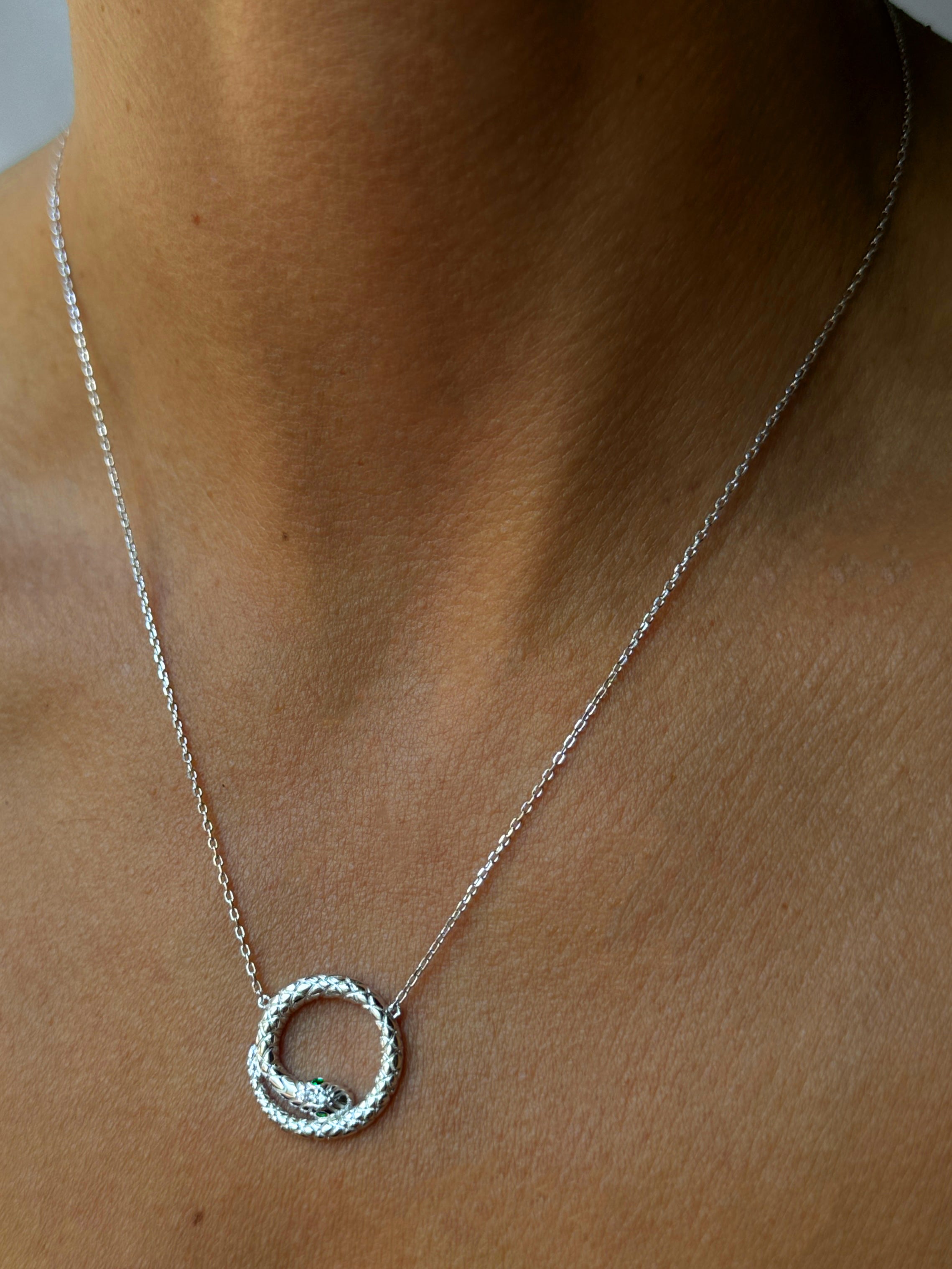 Collier Manhattan